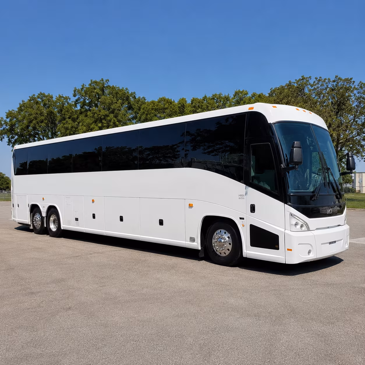choosing the right bus for corporate airport transfers to lax and lgb
